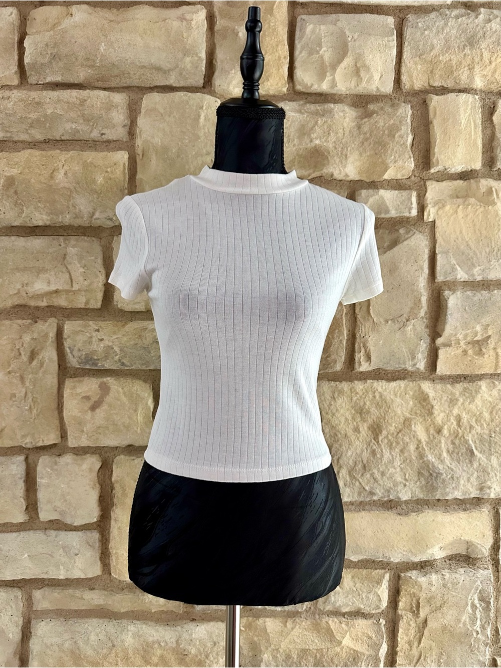 Forever 21 White Ribbed Short Sleeve Mock Neck Top